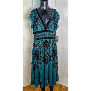 Adrianna Papell Beaded Mesh Velvet Dress Green V Neck Flutter Sleeve 12 NWT